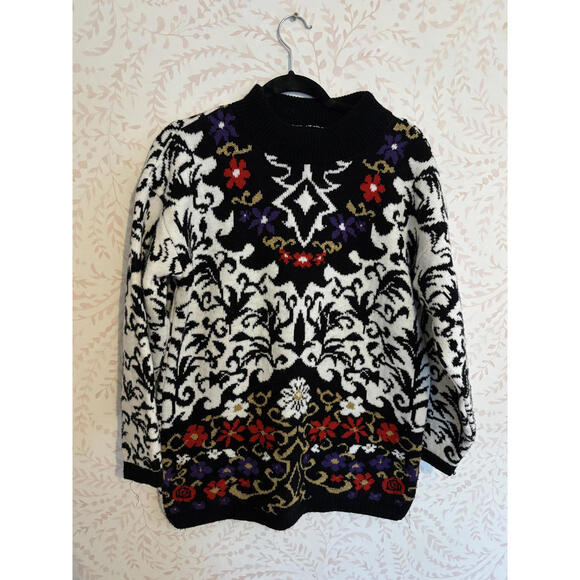 Sweaters - FLASH SALE! 
Vintage 80's Pointsettia Ugly Christmas Sweater XL